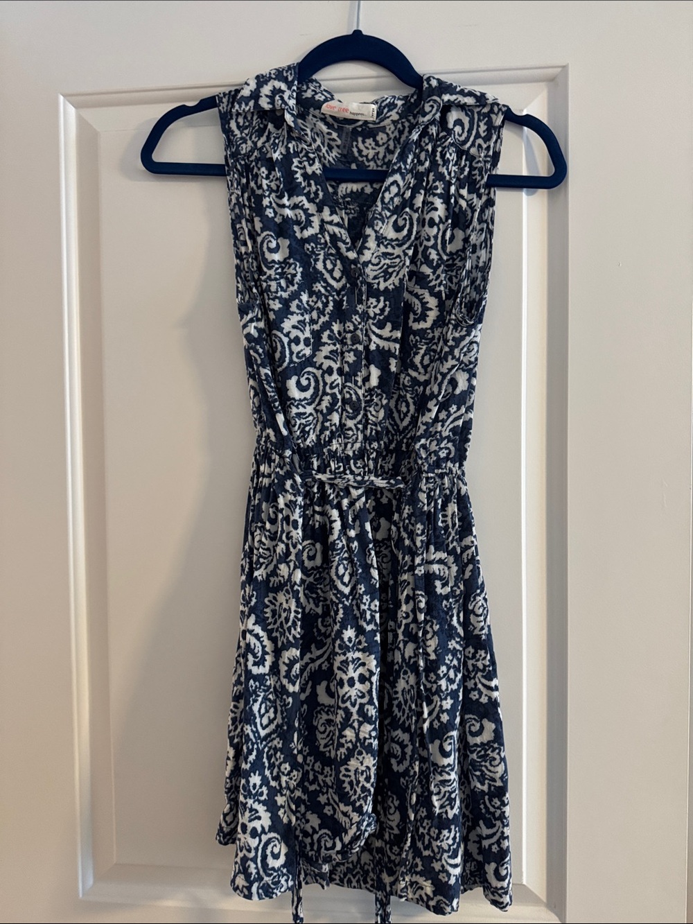 Sleeveless Navy and White Printed Summer Dress